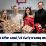 Specjaliści Social Elite ze świątecznymi prezentami – świąteczna atmosfera